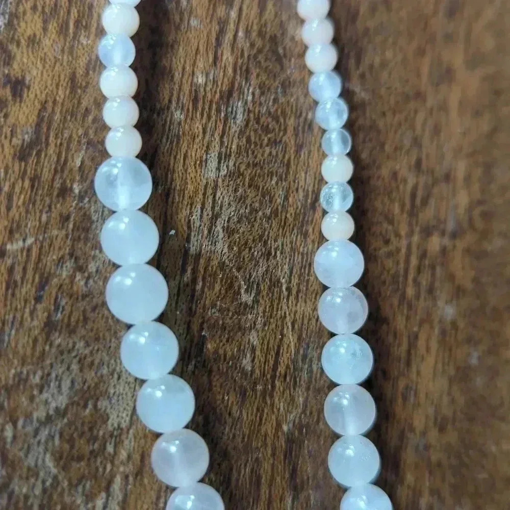 Quartz  Necklace - Picture 5 of 6